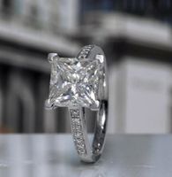 Solitaire 18K White Gold Princess Enhanced Ring Simulation Diamond Engagement Ring 0.85 CT F SI1