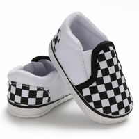 Zapatos de bebé Muchacho Primeros caminantes Zapatos casuales infantiles Slip-On Prewalker Cuna zapatos de cuna 0-18m