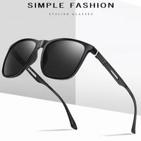 Occhiali da sole Uomo Polarizzato TR90 + Occhiali da sole in alluminio per designer vintage Designer Goggles Goggles UV400 Oculos