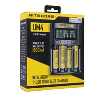 NITECORE UM4 Chargeur de batterie Circuits intelligents Assurance mondiale Li-ion 18650 21700 26650 LCD Display Batteries Chargersa45A22