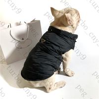 Metal Logo Pet Cotton Coat Trendy Brand Husdjur Jacka Hundkläder Utomhus Travel Bulldog Dogs Västar Kläder