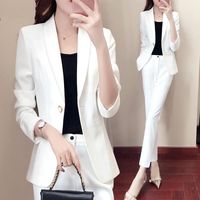 Buscas ropa elegante para mujer? Haces bien - AGAIN Cashmere