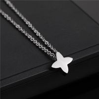 Pendant Necklaces Small Stainless Steel Three-dimensional Lucky Love Heart Plant Four-Leaf Clover Shape Necklace Woman Mother Gift Jewelry