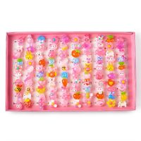 100 sztuk / pudełko 41mm Słodkie Dzień Dzień Kolor Biżuteria Plastikowe Dzieci Pierścienie Dla Dziewczyn Z Mieszanym Stylowym Kabochonów Kabochonów Dekoracja