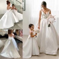 Satin White Flower Girl Dresses For Wedding Party Cute Bow Sweep Train A Line Princess Kids First Communion Formal Gowns Jewel Neck Toddler Little Girls Dress AL9922