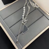 Silver Necklace Luxury Designer Jewelry Fashion Letter 2 Colors Pendants Neckwear Mens Womens Geometry Necklaces Wedding Clothes Ornaments