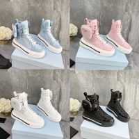 2021 Autum En Son Rahat Ayakkabılar Lüks Tasarımcı Yüksek Üst Ile Küçük Çanta Kadın Platformu Sneakers Açık Yürüyüş Rahat Moda Bayanlar