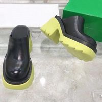 Bayanlar Sandalet Pist Şeker Renkler Sole Katır Ayakkabı Kadın Kalın Alt Platformu Terlik Yuvarlak Ayak