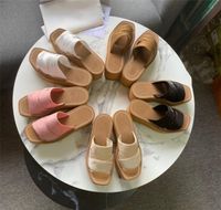 2021 новейшие фирменные женщины Woodsy Mules платформа для платформы Sandal Deisgners Lady Selecting ткань Наружная кожаная подошва сандалии