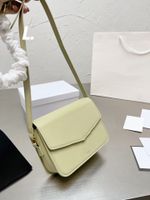 Женская сумка простая стиль сумка