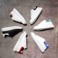 [AVEC BOÎTE] 2021 Chaussures de décontractation de la mode en cuir de mode hommes pour femmes plate-forme plate-forme surdimensionnée Sneaker surdimensionné Espadrille Plat Blanc Hommes Femmes Sneakers Taille de la chaussure 35-46