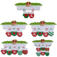 Venta al por mayor 2021 adornos navideños Decoraciones de resina adorno creativo colgante calcetines regalo árbol de regalo para la máscara Muñeco de nieve Santa Claus Familia DIY Nombre
