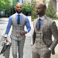 Tre pezzi Business Casual Grey Grid Grid smoking Single Breasted Men Tuxedo Attiti Slim fit Groom Banquet Suit