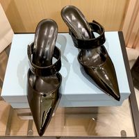 Женская мода высокие тапочки на высоком каблуке заостренный носинный дизайн резиновая подошва завернутая в мягкую кожаную верхнюю подходящую в течение многих случаев классический черный