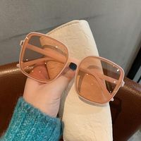 Güneş Gözlüğü Boy Kadın Lüks Tasarımcı Vintage Kare Güneş Gözlükleri Lady UV400 Için Klasik Gözlük Klasik Gözlük Büyük Çerçeve Gafas de Sol