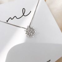 Collane pendenti 2021 Donne Fiocco di neve brillante collana di cristallo Zirconia Regalo di compleanno della neve per gioielli della ragazza