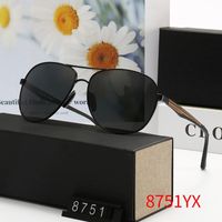 8651 Hohe Qualität Modedesigner Marke Sonnenbrillen für Männer und Frauen Reisen Einkaufen UV400 Schutz Retro Shades Pilot