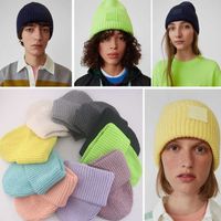 2021 Mode Gestrickte Hüte Für Frauen Weiche Mütze Neue Paar Eimer Frauen Männer Mütze Hut Quadrat Smiley Gesicht Stickerei Bonnet G0924
