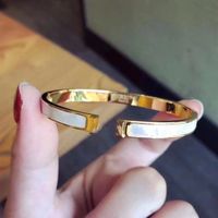 Bracelet de luxe bracelet bracelet de la mode titane acier shell bracelets pour bijoux de bracelet pour femmes non fondue 3 couleurs