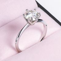 Moissanite Sterling Silver S925 Wed Ring 0.5 Karat Classic Seis Claw Diamond Diamond Compromiso Promise Anillo para un regalo de cumpleaños de Pareja