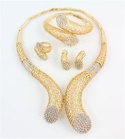 Alta calidad 18K chapado en oro cristal mujeres boda fiesta declaración collar pulsera aretes anillos conjuntos de joyas
