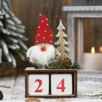 Dekoracje świąteczne Drewniane Kalendarz Adwentowy Santa Claus Lalki Żywy Prezenty Dom Rok Elf Decor Ornament 2022 R4P9