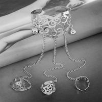 Lien, chaîne vintage multicouche bracelet esclave bracelet d'esclaves d'or argenté en alliage d'alliage bracelet doigt harnais harnais bijoux accessoires