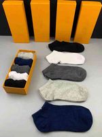 2021 лучшие мужские и женские носки 5 пар роскошных спортивных зимних сетки монограмма напечатанные вышивкой с