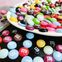50pcs résine mélangée Candy Beads Décoration Crafts Scrapbooking Flatback Fit Téléphone Embellishments DIY Accessoires