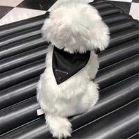 عارضة بلون لون الكلب الملابس إلكتروني نمط مريلة مصمم مثلث بطاقة وشاح شخصية الحرير الكلاب الديكور