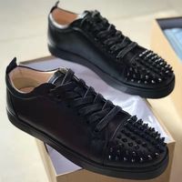 Moda Spor Ayakkabı Altları Casual Spike Ayakkabı Christin Kadın Erkek Tasarımcı Çivili Deri Loafer'lar Perçin Çizmeler Siyah Beyaz Koşu Paris Sneaker EUR36-EUR45