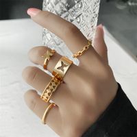 5 stks / set Vintage Gold Hollow Butterfly Joint Ring Set Vrouwelijke Boheemse Metalen Geometrische Knuckle Wide Ring Paar Sieraden Gift