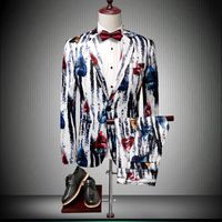 Мужчины белый узор стиль костюм с брюками 2021 Famouse дизайнеры US Последнее пальто дизайн моды одна кнопка куртки 2 шт. / Набор # 909 Мужские костюмы B