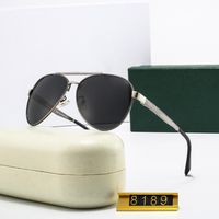 8189M de alta qualidade de moda designer de óculos de sol para homens e mulheres viagens de viagem UV400 Proteção Retro Shades Piloto