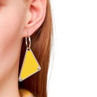 2021 Triangle Pendentif géométrique Pendentif Dangle Boucle d'oreille européenne et américaine E Femmes lettre P Température de luxe de luxe boucles d'oreilles