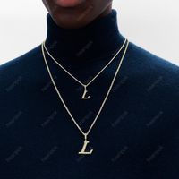 Collares colgantes para hombre Joyas de diseño Dimond Letters Love Necklace Oro Plata Cadena L Collar para las mujeres Boda Top Calidad 22022403R