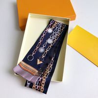 2022 Designer Designer Sciarpa di seta della seta Lettera di modo della lettera Fascia della copia della borsa delle sciarpe delle cravatte dei capelli dei capelli Dimensioni: 8 * 120