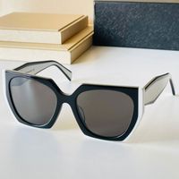 Luxury Ladies monocromá -las 15Ws Óculos de sol Glasses de festa de gama de festas Mulheres em estilo palco de alta qualidade Fashion Eye Frame com caixa original