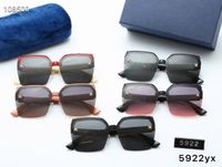 5922 Gafas de sol de la marca de diseño de moda de alta calidad para hombres y mujeres Viajes Compras UV400 Protección Retro Sombras Piloto