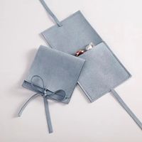 スモールマイクロファイバーベルベットボックスパープルジュエリーポーチプレゼントイヤリングネックレスクリスマスジュエリーウェディングギフトパッケージのためのバッグ