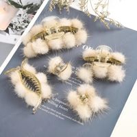 Women Wool Ball Hair Claw Clip Non- slip Toothed Barrettes Fo...