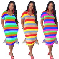 Rainbow Stripe Print Fashion Robe décontractée Vert Salon confortable Porter des robes S été