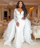 African Luxury Long Sleeves Plus Size Arabic Mermaid Wedding Dress with Drachable Train V-neck Back Girl Lace Bridal Gown Robe De Mariage Vestidos Noiva 2022