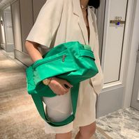 Kadın Sonbahar / Kış Tost Çantası Moda Trend Oxford Bez Bir Omuz Büyük Kapasiteli Hafif Fitness Çantaları