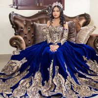 Princesse Velvet Bleu quinceanera Robes 2021 Dentelle Applique Douce 16 robe à manches longues Vestidos de 15 robe de bal robes de bal de bal
