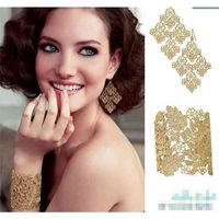 Fashion Boutique de lujo hueco hueco de la mano de la mano de la boca ancha de las mujeres k-oro chapado en oro pulsera de encaje