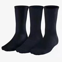 Мужские носки оптом Мода женщин и мужчин, спортивные носки хлопка высокого качества носки Письмо дышащий 100% хлопок спорта Оптовая