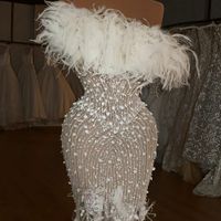 Luxury Feather Strapless Cocktail Klänningar 2021 Sequins Short Prom Dress Women Party Robes de Beading Vestidos