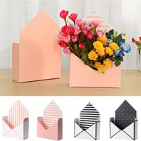 Cadeau cadeau 12pcs / Set Bouquet Box Enveloppe Boîtes de fleurs Main Titulaire Déploitation de papier romantique de papier floral