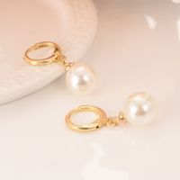 Große Perlenkugel Anhänger gelb feiner gold g / f Drop baumeln Ohrringe für Frauen simulierte Perle